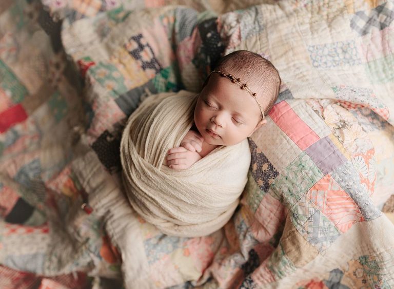 newborn photographer helena alabama